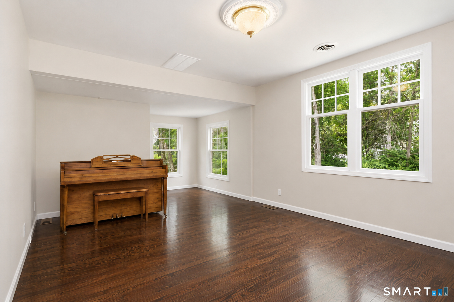 556 Pepper Street Monroe CT 06468