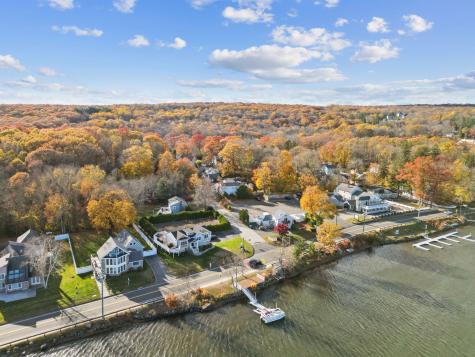 18 Lake Boulevard East Hampton CT 06424