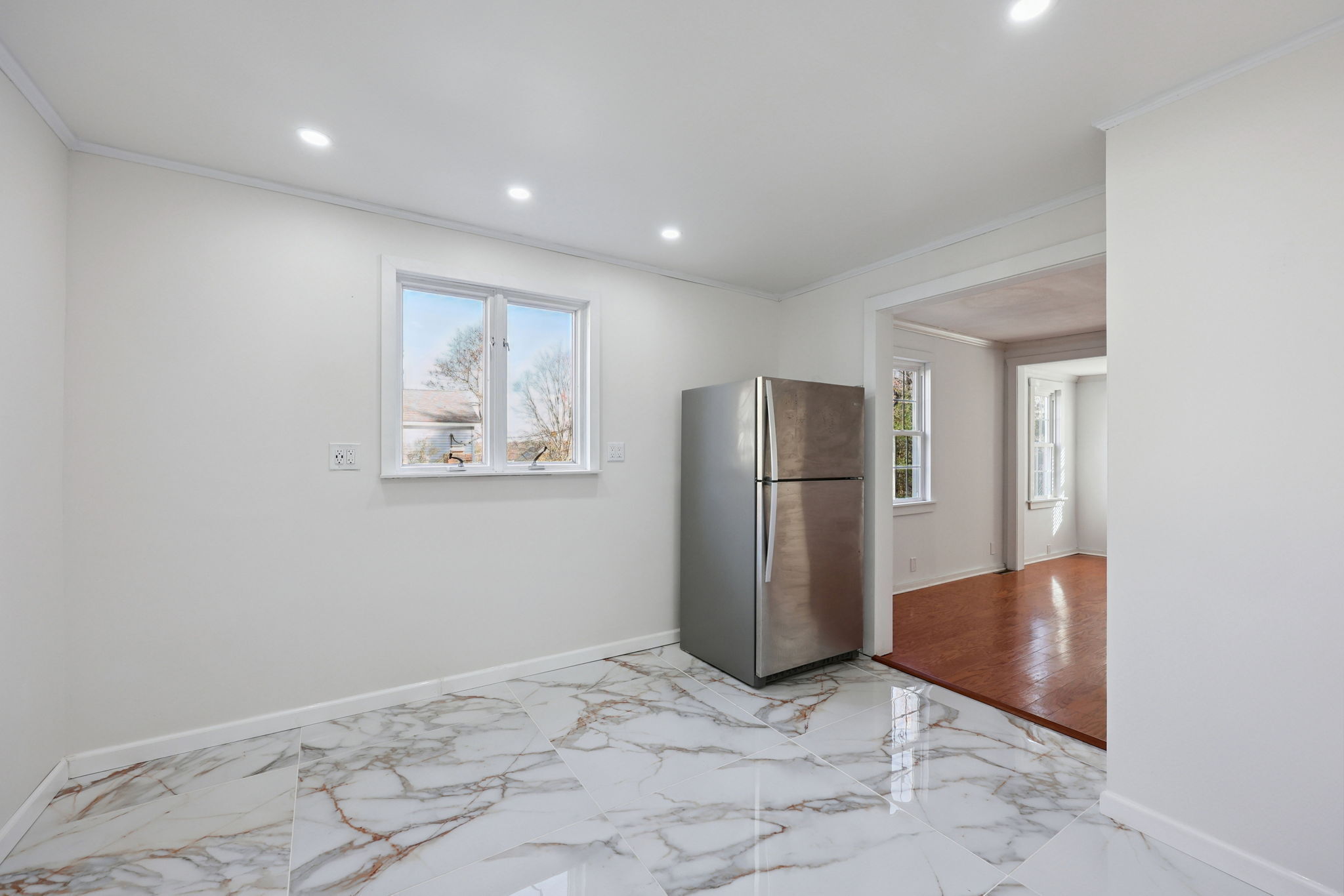18 Lake Boulevard East Hampton CT 06424