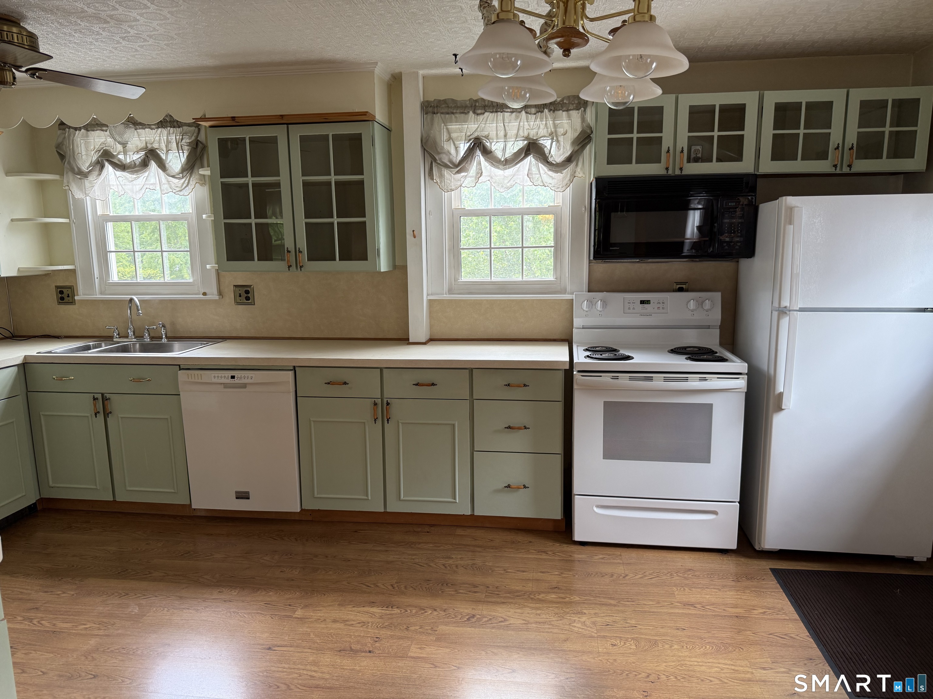 33 Randolph Avenue Thomaston CT 06787