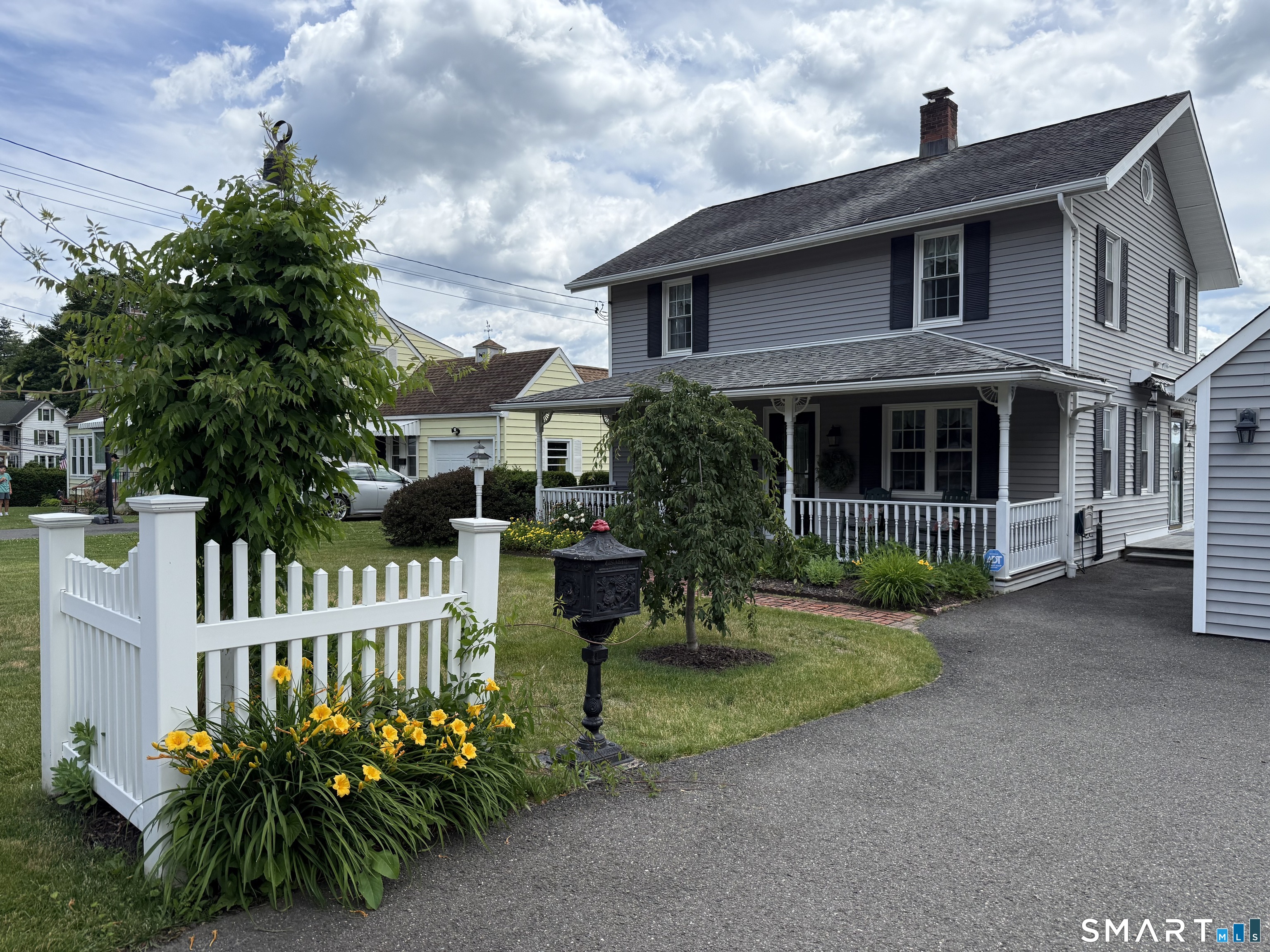 33 Randolph Avenue Thomaston CT 06787