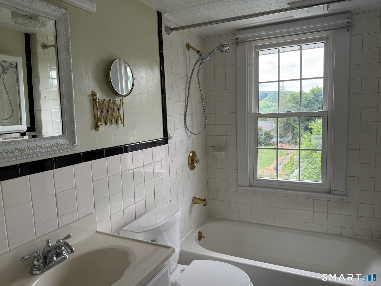 33 Randolph Avenue Thomaston CT 06787