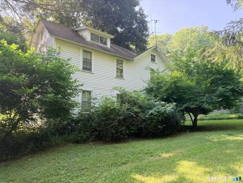 69 Station Road Hampton CT 06247