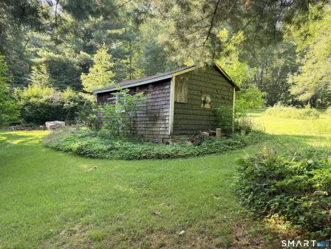 69 Station Road Hampton CT 06247