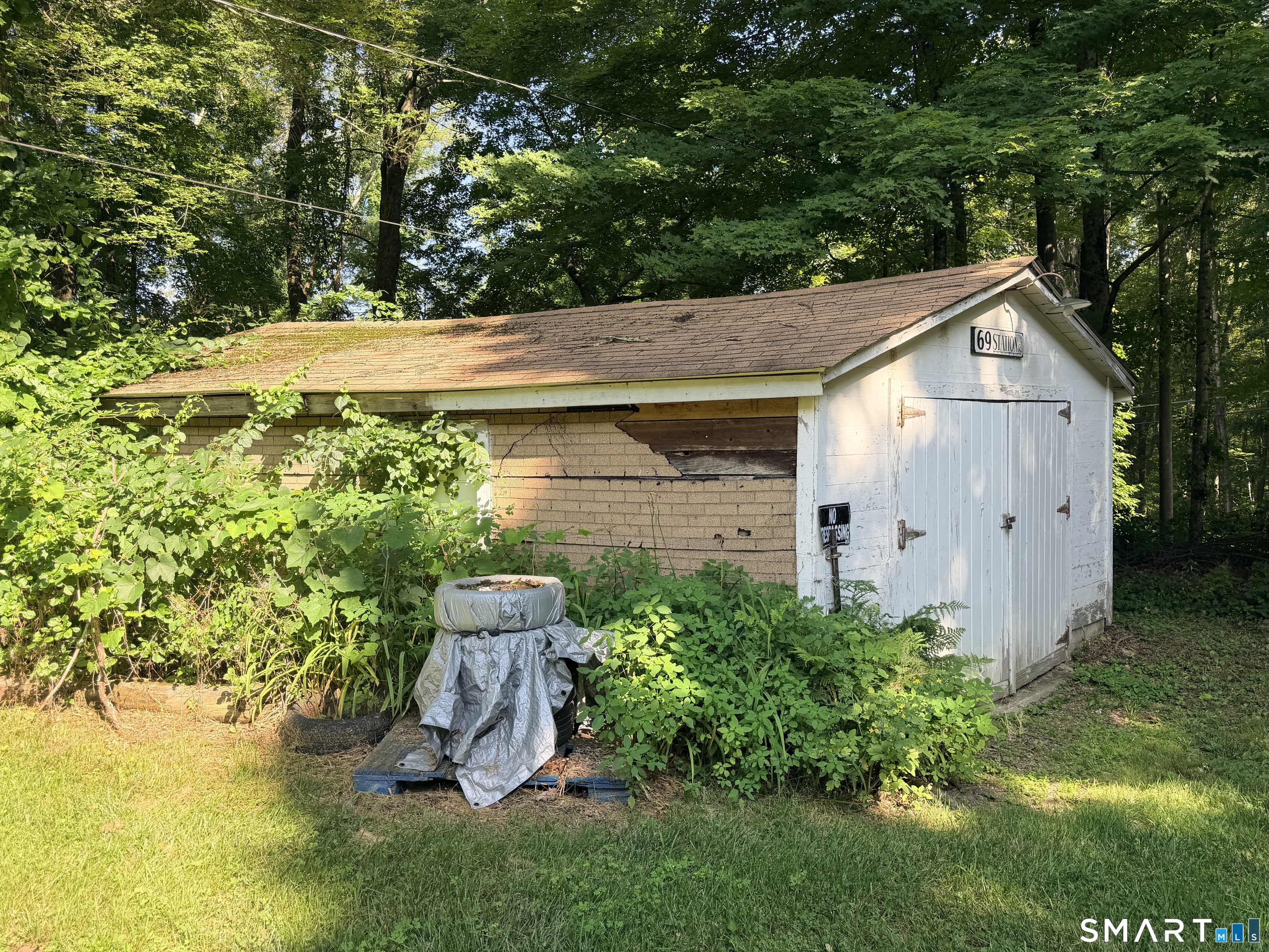 69 Station Road Hampton CT 06247