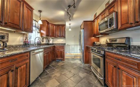 6 Wills Road Newtown CT 06470