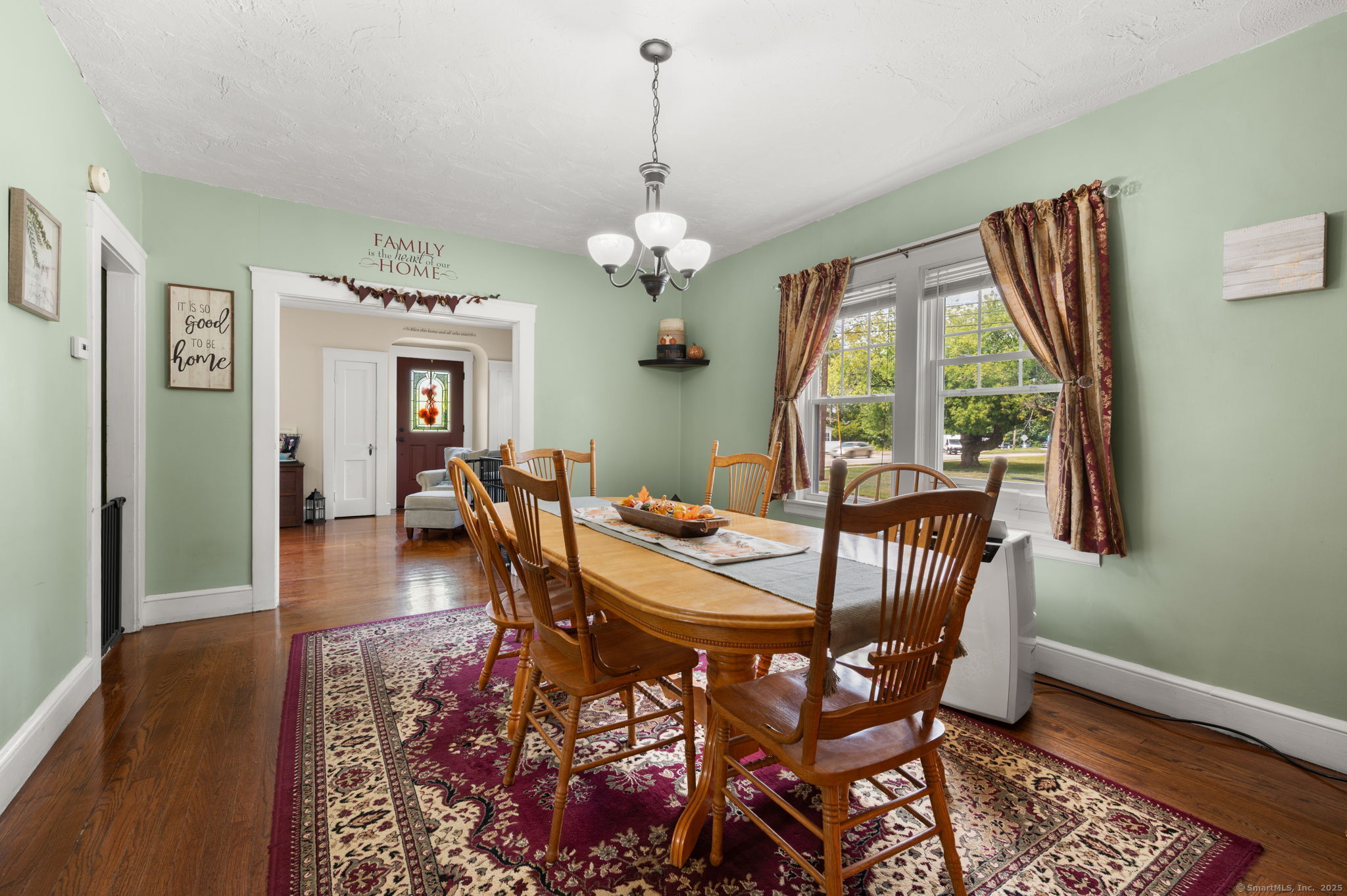 860 North Main Street Killingly CT 06239