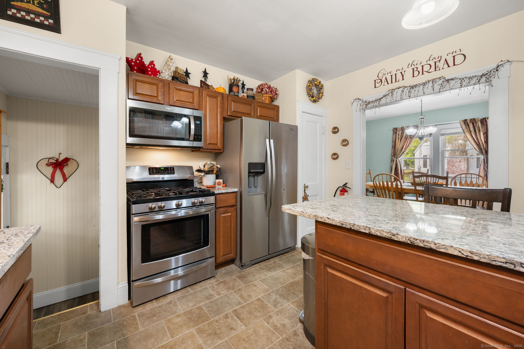 860 North Main Street Killingly CT 06239