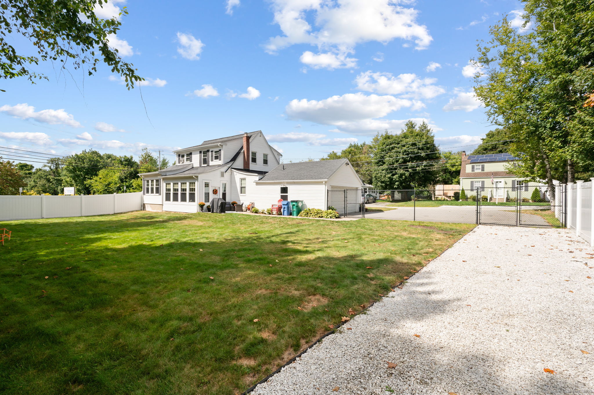 860 North Main Street Killingly CT 06239