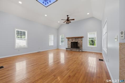 3 Old Oak Road Norwich CT 06360