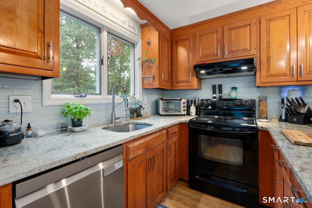 116 Bramblebush Road Manchester CT 06040