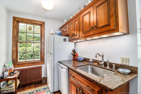 1 Long Meadow Hill Road Brookfield CT 06804
