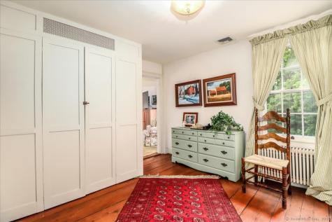1 Long Meadow Hill Road Brookfield CT 06804