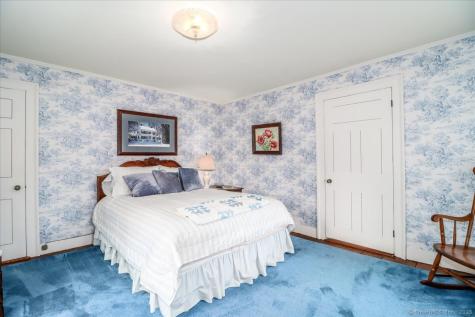 1 Long Meadow Hill Road Brookfield CT 06804