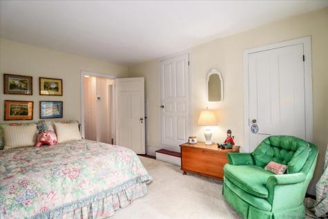 1 Long Meadow Hill Road Brookfield CT 06804