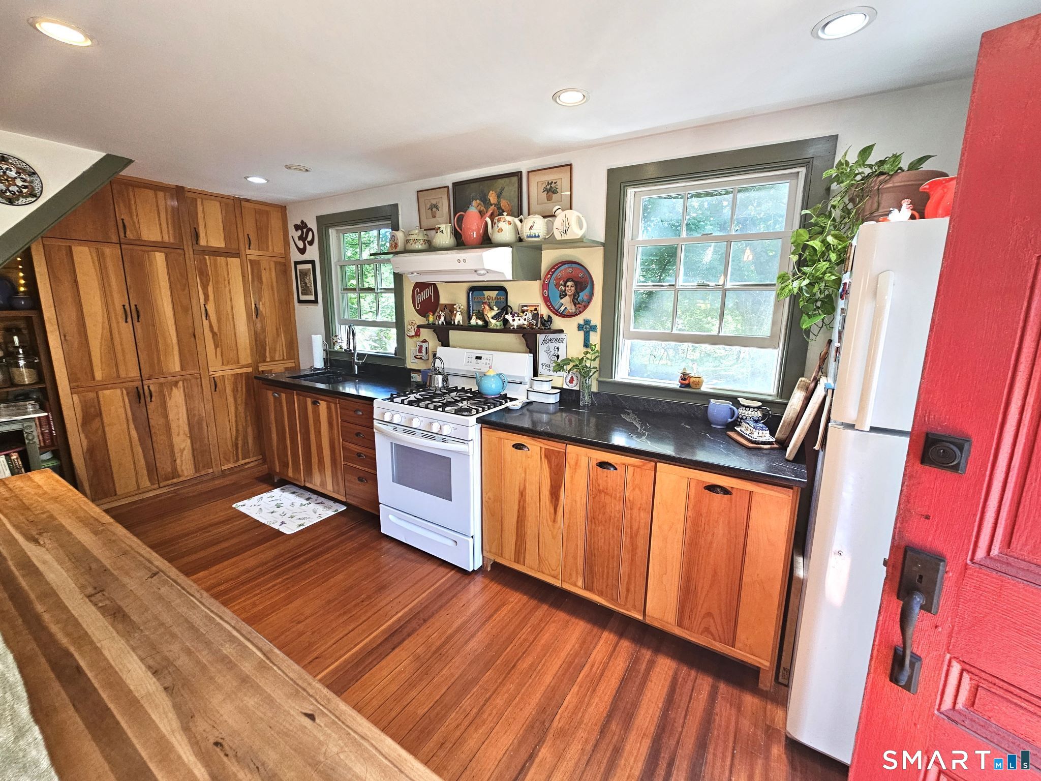 187 Dye Hill Road Hopkinton RI 02832