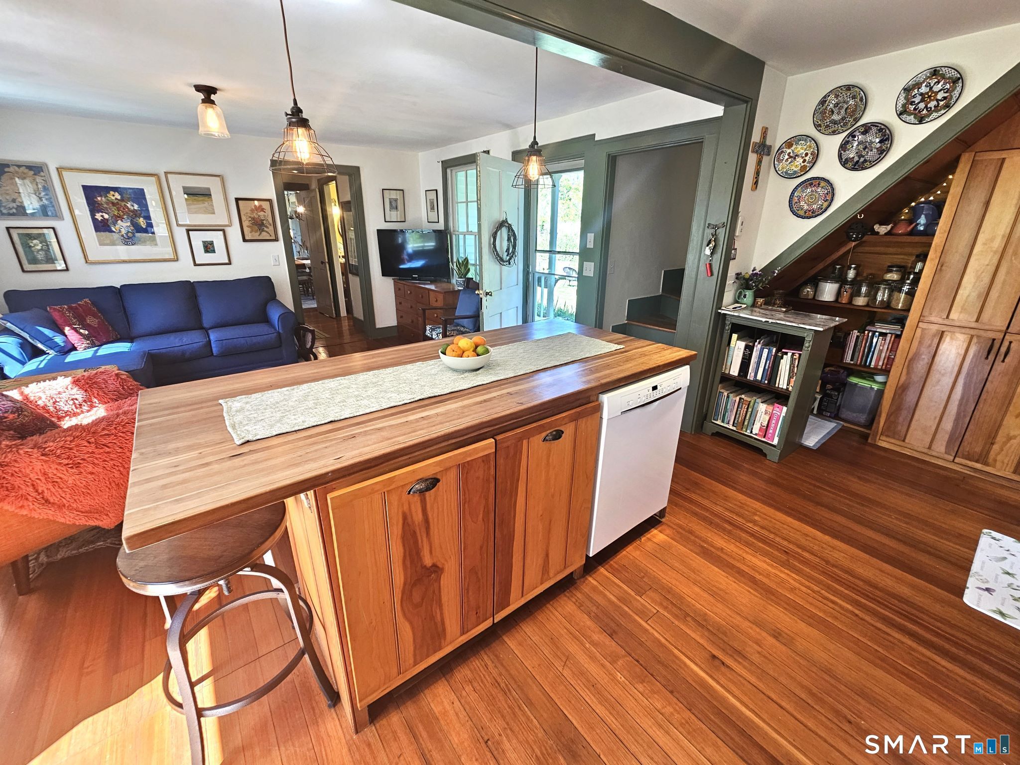 187 Dye Hill Road Hopkinton RI 02832