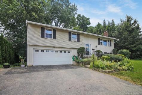 17 Carriage Drive Waterbury CT 06708