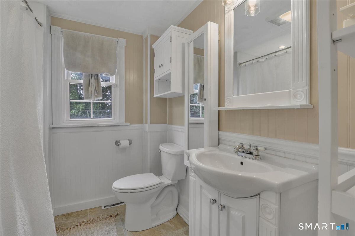 81 Lydale Place Meriden CT 06450
