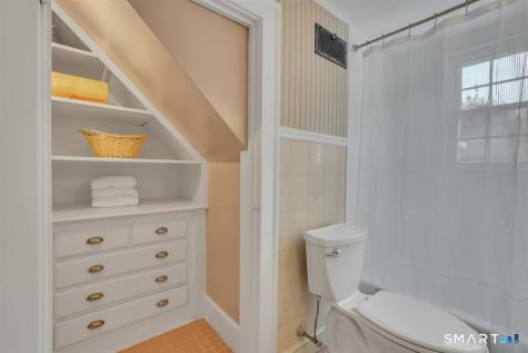 81 Lydale Place Meriden CT 06450