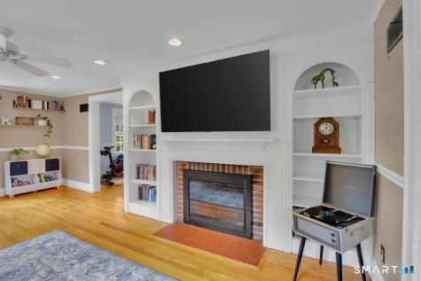81 Lydale Place Meriden CT 06450