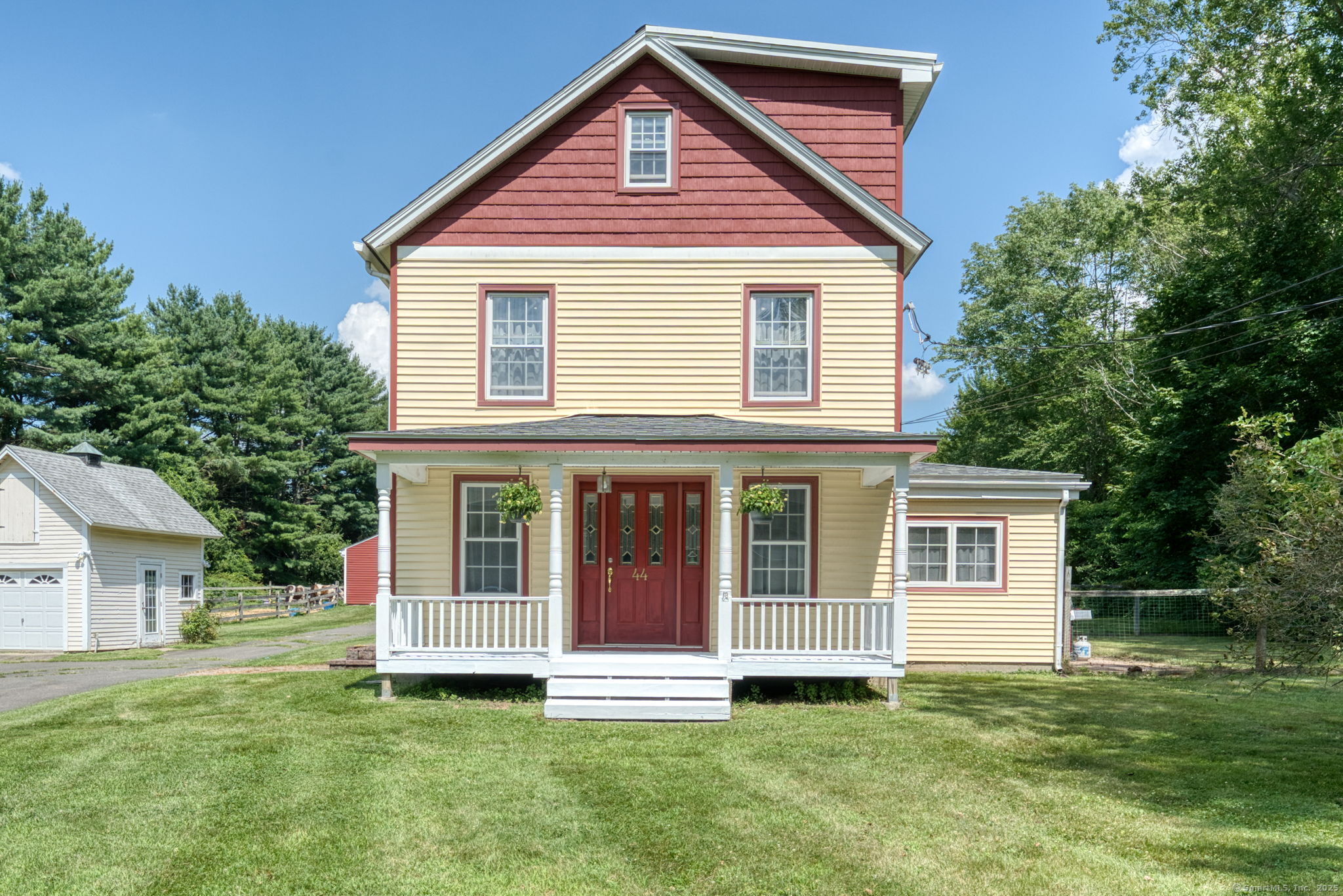 44 North Road East Granby CT 06026