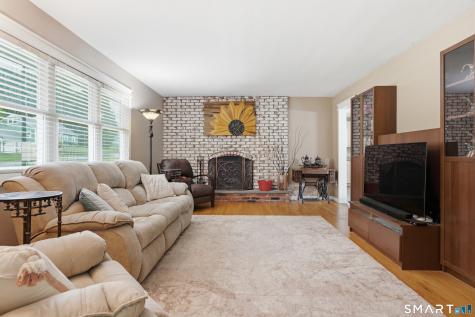 14 Larry Street Norwich CT 06360