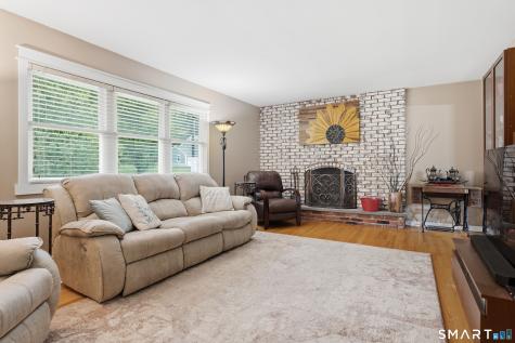 14 Larry Street Norwich CT 06360