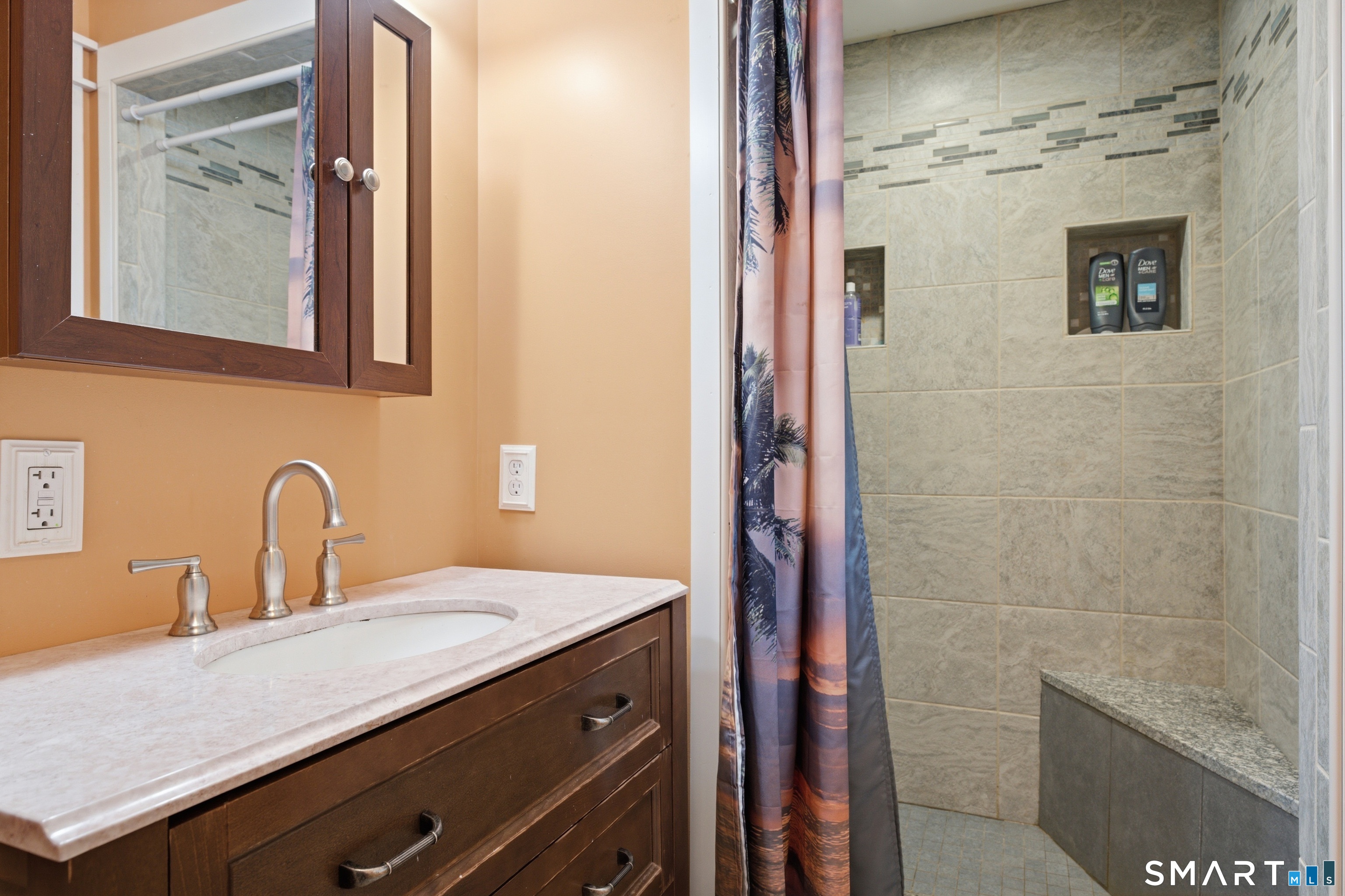 14 Larry Street Norwich CT 06360