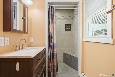 14 Larry Street Norwich CT 06360