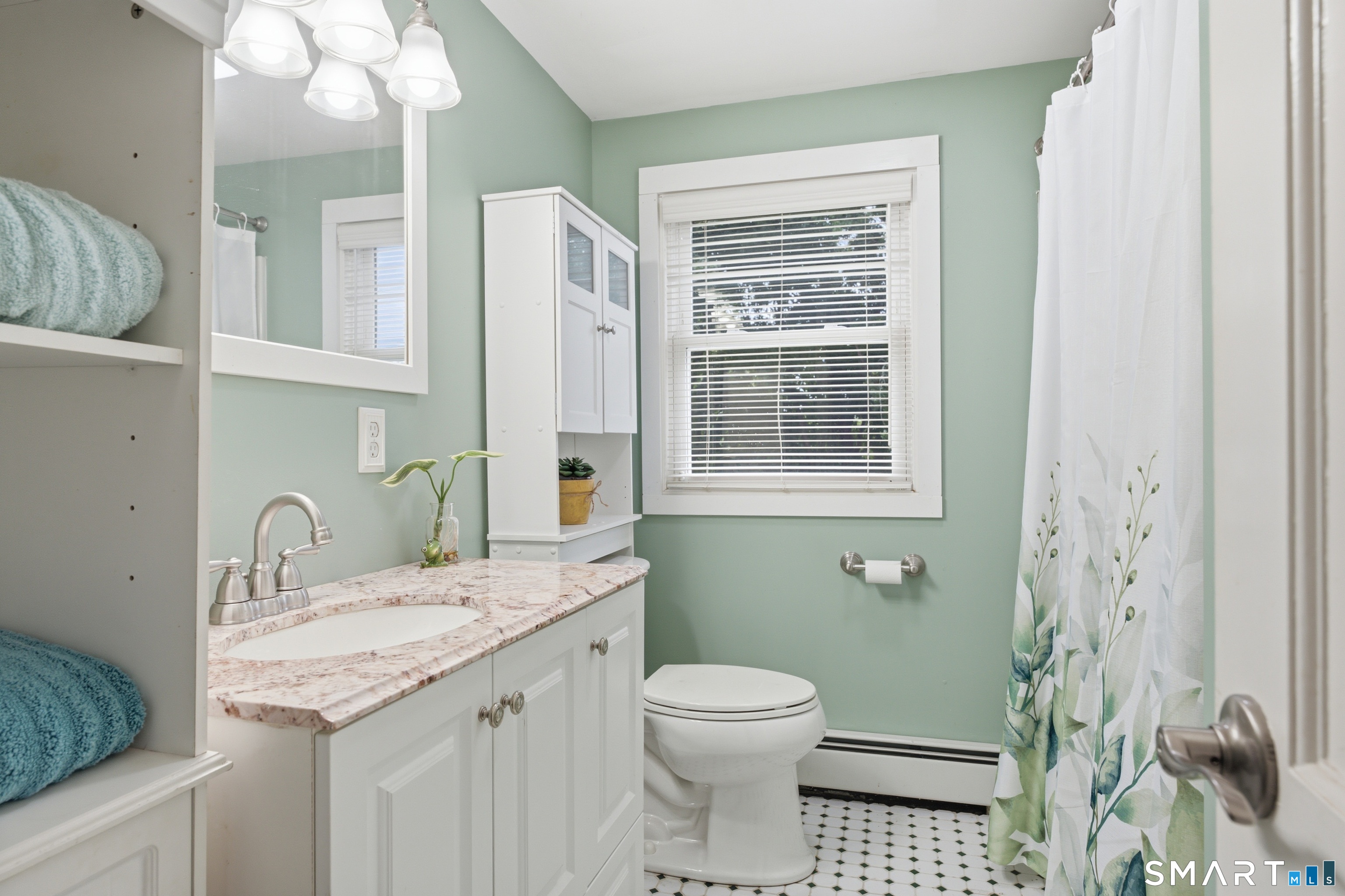 14 Larry Street Norwich CT 06360