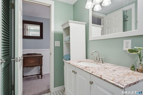 14 Larry Street Norwich CT 06360