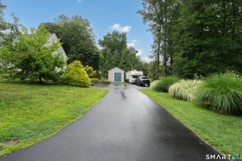 14 Larry Street Norwich CT 06360