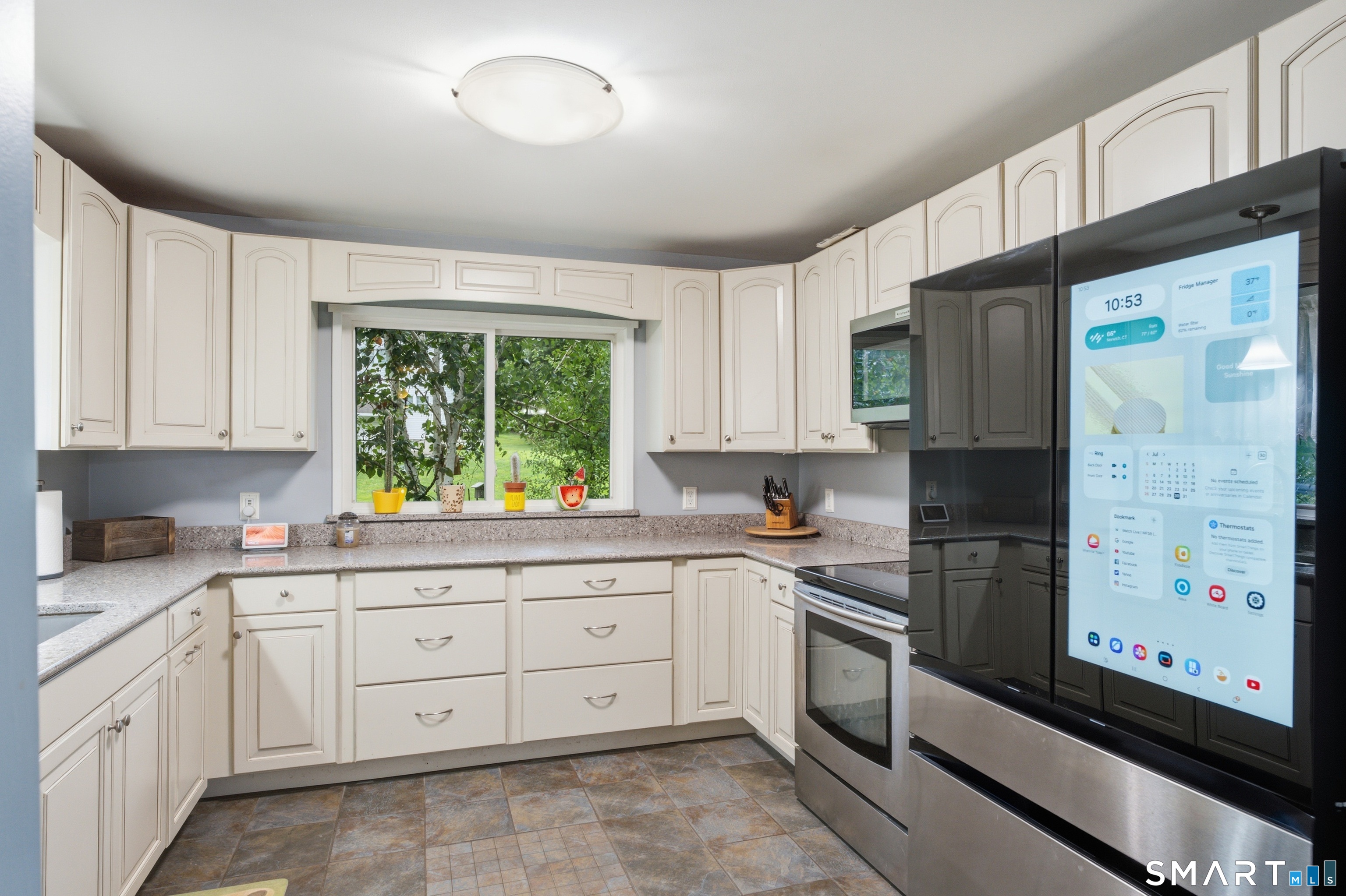 14 Larry Street Norwich CT 06360