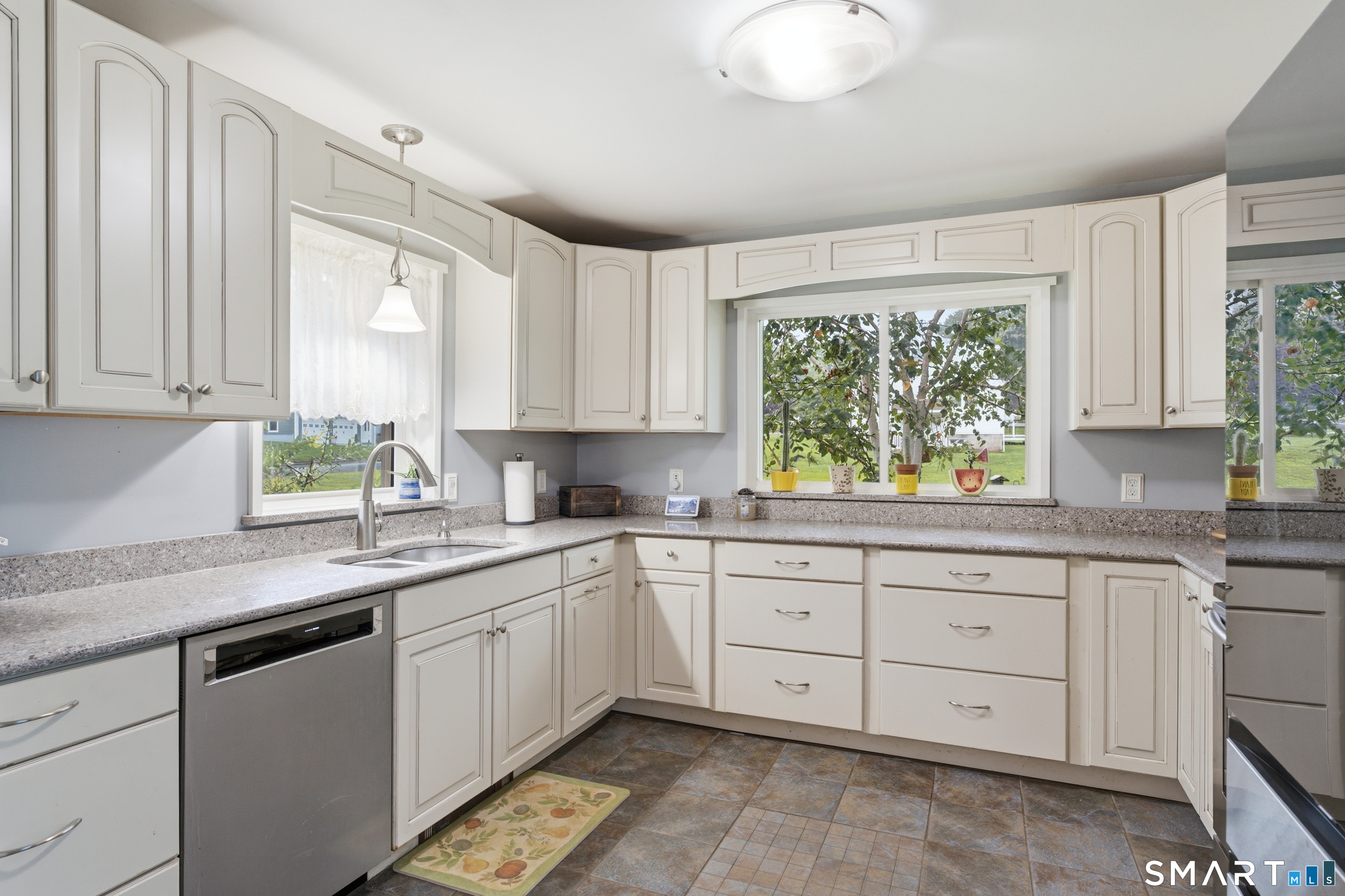 14 Larry Street Norwich CT 06360