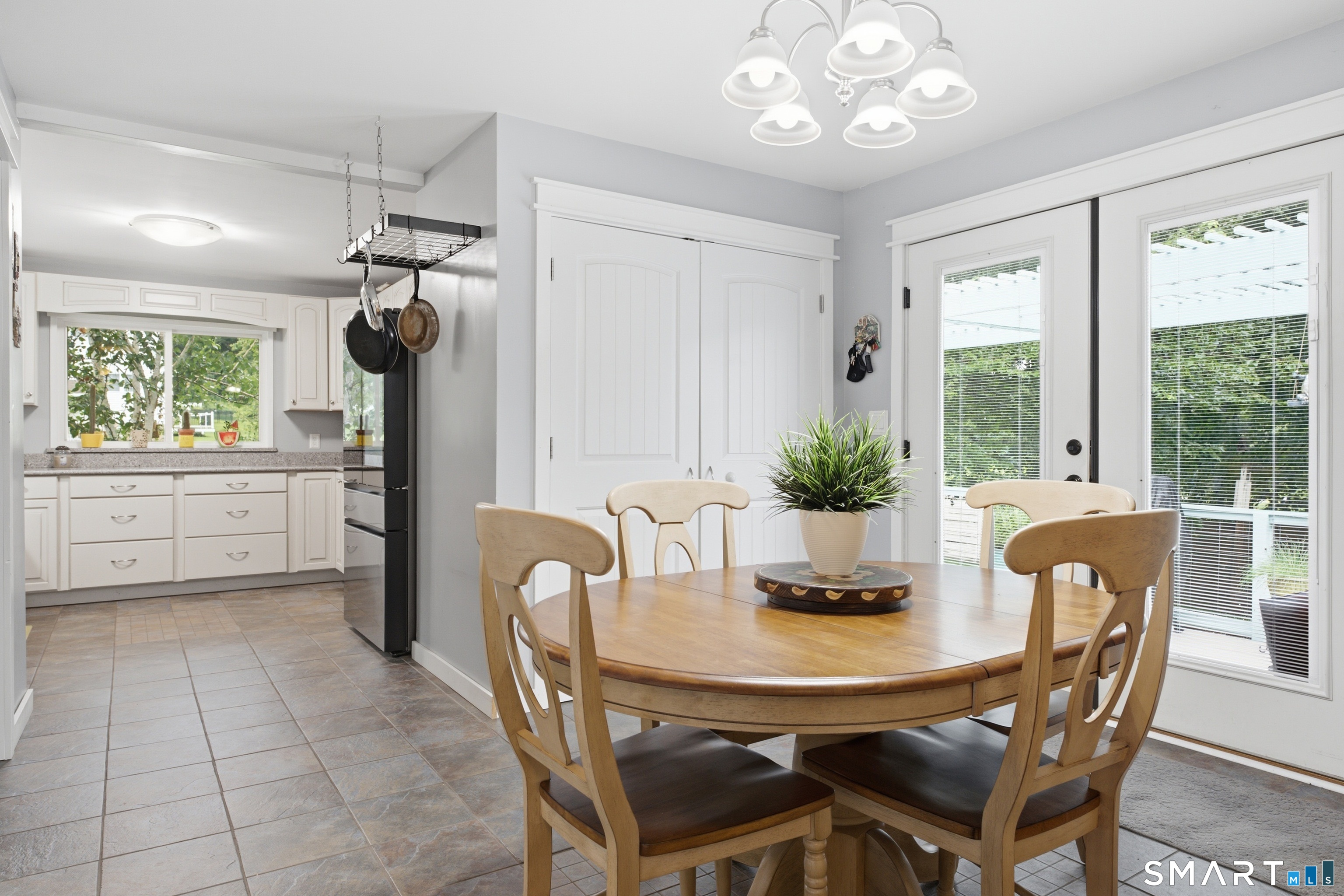 14 Larry Street Norwich CT 06360