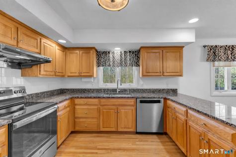 322 Willow Road Guilford CT 06437
