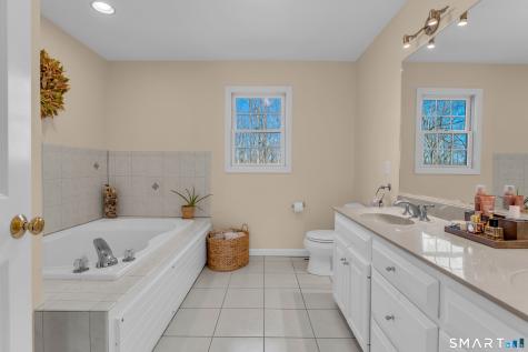 322 Willow Road Guilford CT 06437