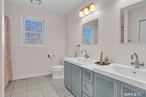 322 Willow Road Guilford CT 06437