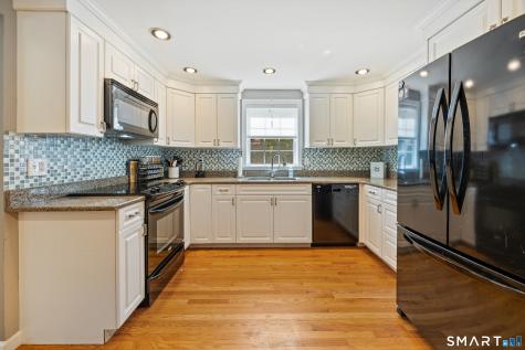 102 Knollwood Road Farmington CT 06032