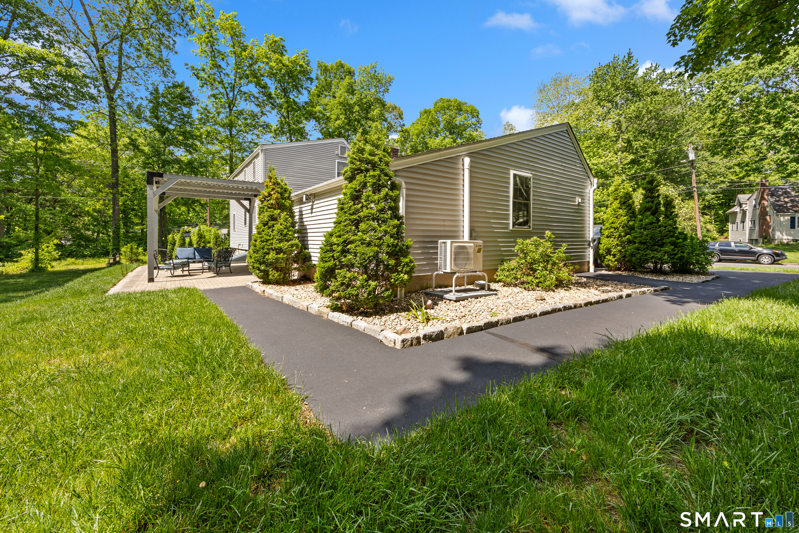 102 Knollwood Road Farmington CT 06032
