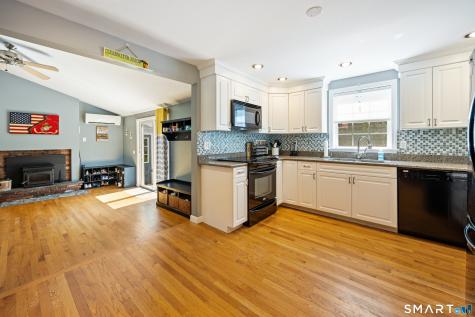 102 Knollwood Road Farmington CT 06032