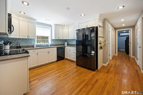 102 Knollwood Road Farmington CT 06032