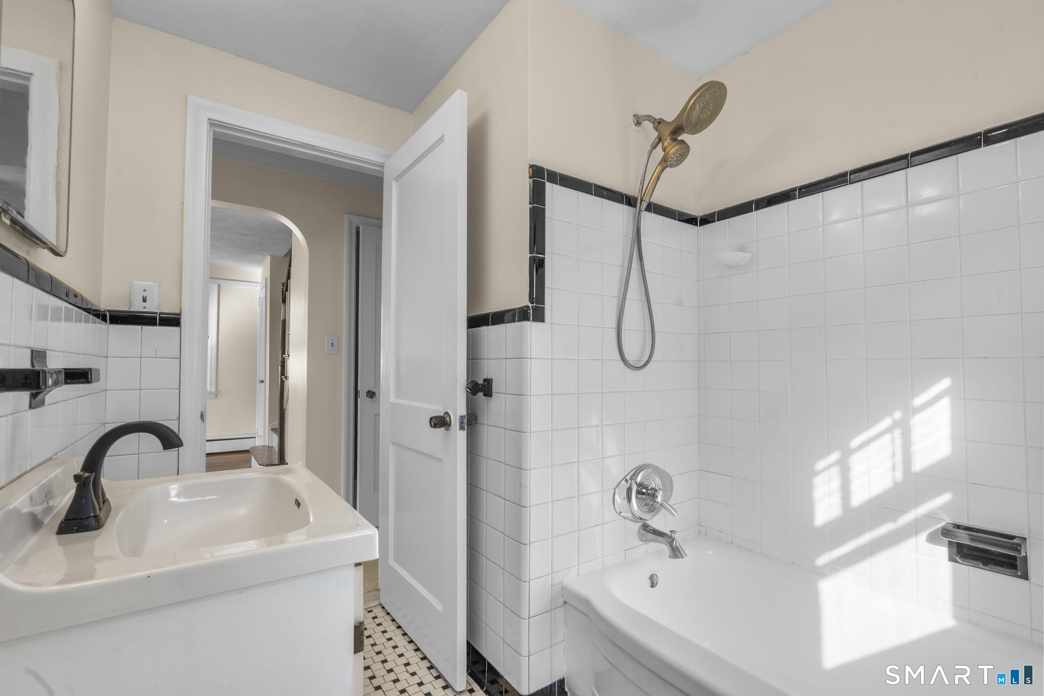 194 Linwood Street New Britain CT 06052