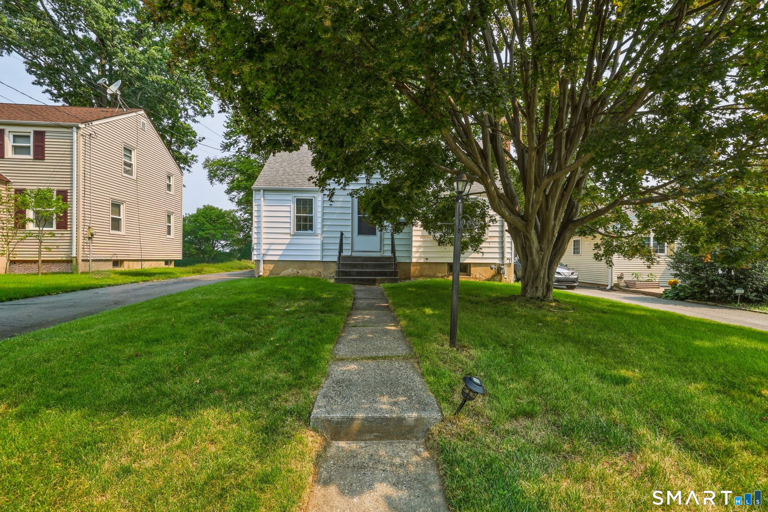 88 Englewood Avenue West Hartford CT 06110