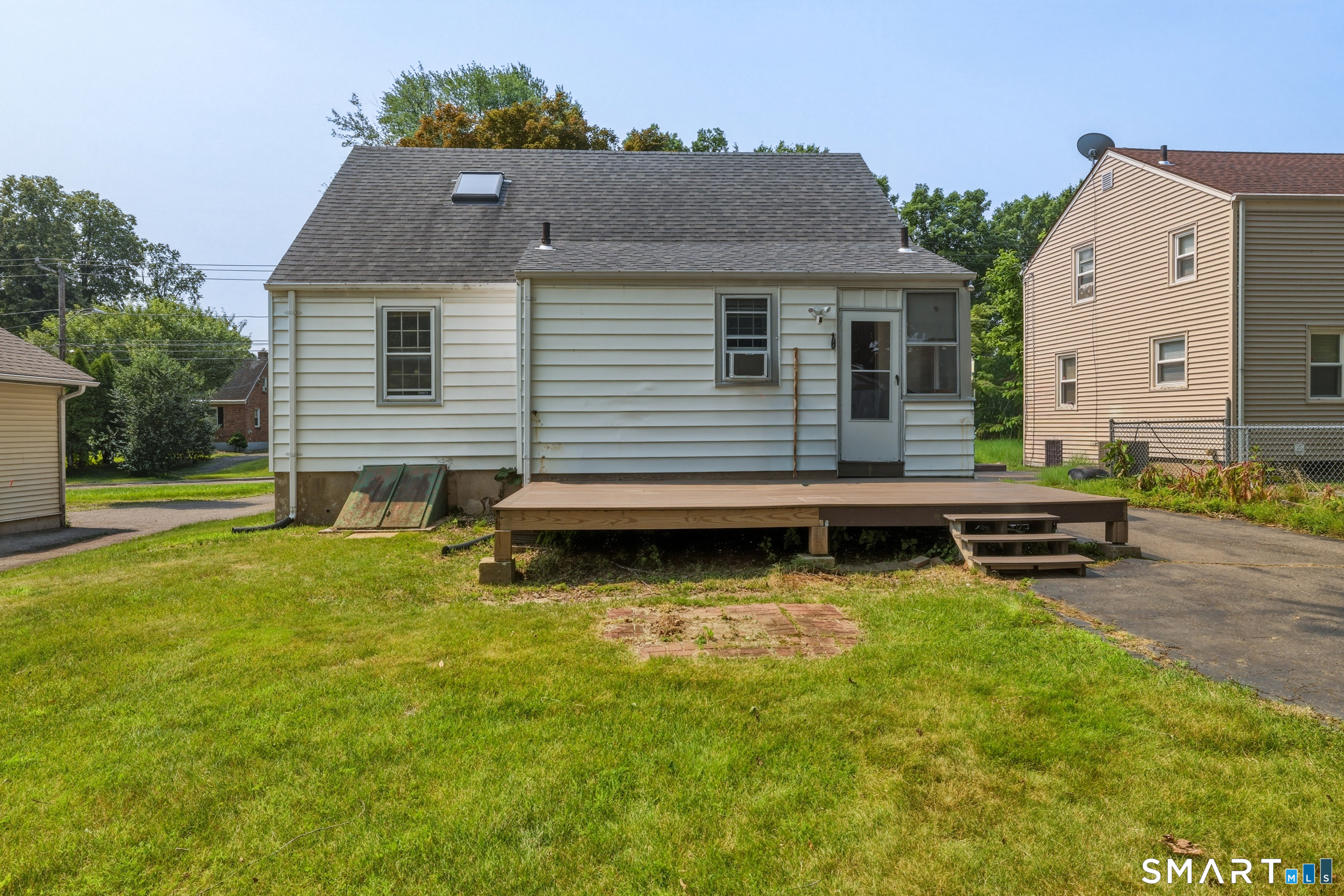 88 Englewood Avenue West Hartford CT 06110