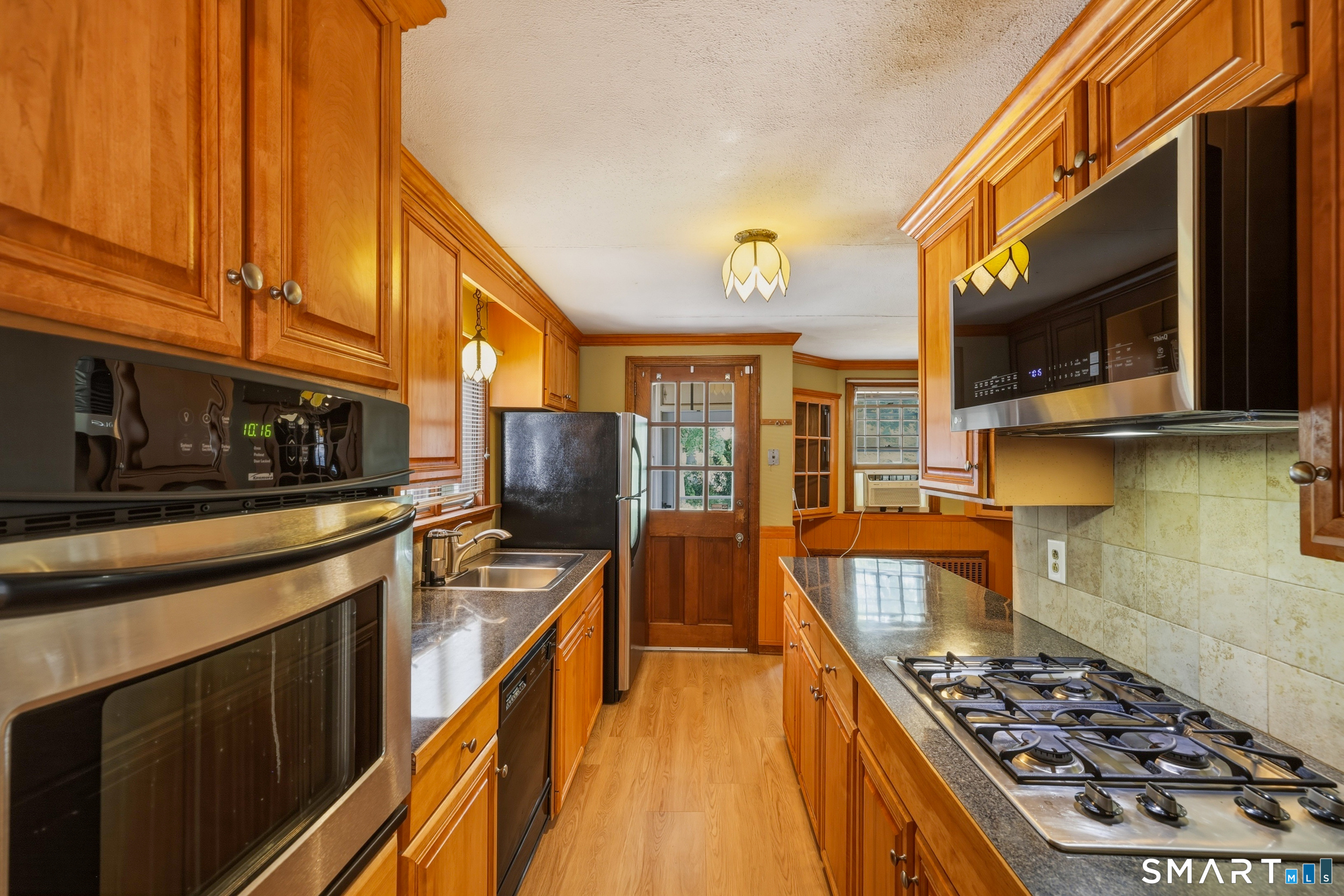 88 Englewood Avenue West Hartford CT 06110