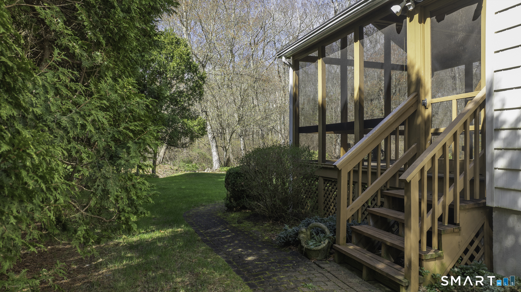 59 Corey Lane East Lyme CT 06357