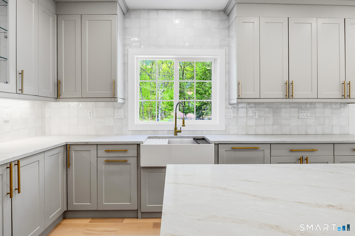 7 Queens Peak Canton CT 06019