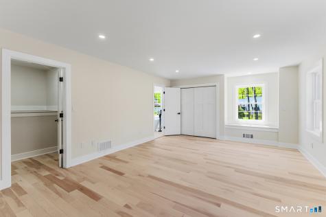7 Queens Peak Canton CT 06019